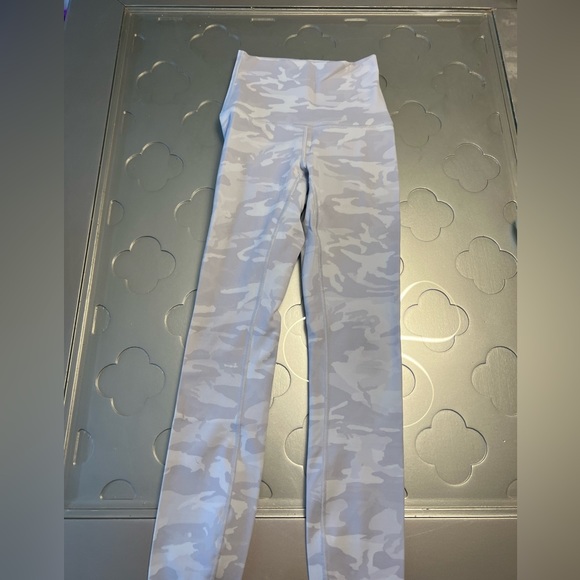 Lululemon Wunder under 28 - Picture 4 of 4